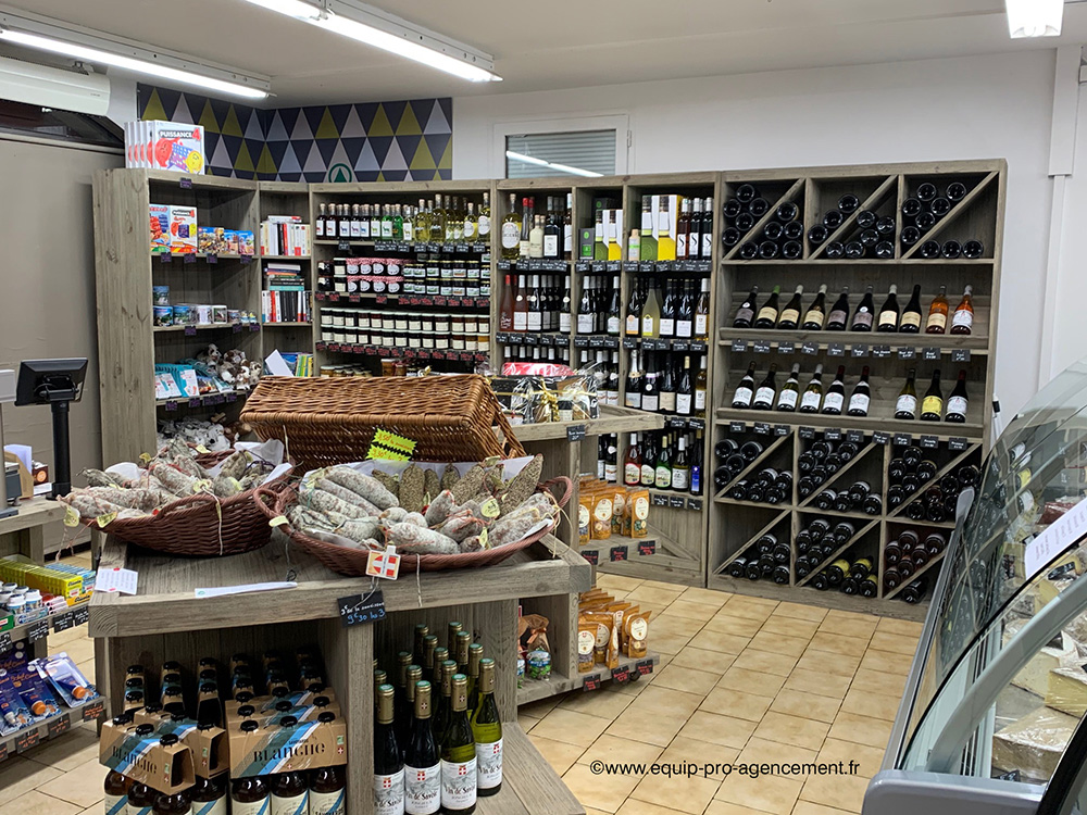 Agencement magasin SPAR meubles bois vieilli caviste et épicerie Agencement magasin SPAR meubles bois vieilli caviste et épicerie